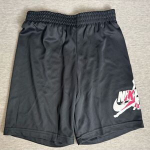 Nike Boys‎ Medium Athletic Shorts Black Red White Logo Elastic Waist Sports Gym